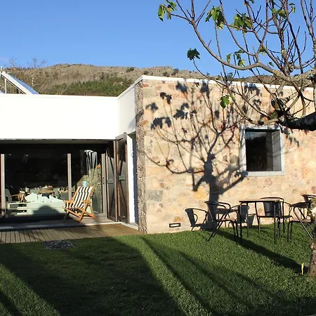 Uma Casa Portuguesa Ferraria de São João